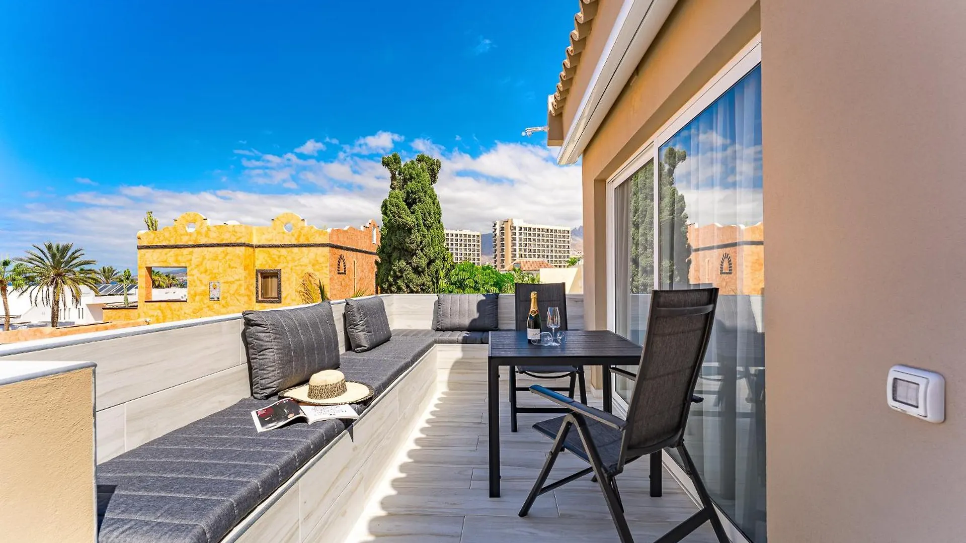 Aparthotel Bal Apartments Adults Only Arona